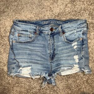 AE Women’s 10 Shorts